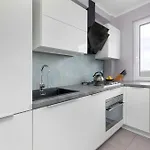 דירה Modern View In With Balcony & Workspace By Renters *